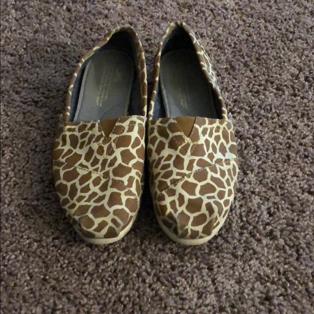 Toms